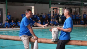 Penuh Keceriaan, Lomba Gebuk Bantal Meriahkan Rangkaian BRILiaN Culture Festival BRI Region 6